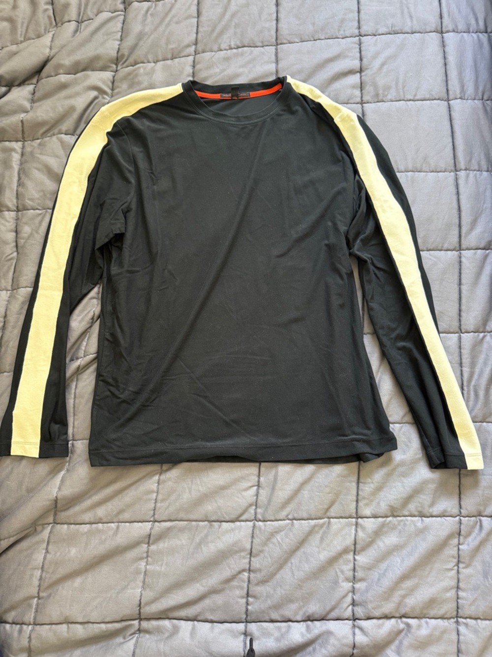 Large Banana Republic Black Top with WhiteTrim